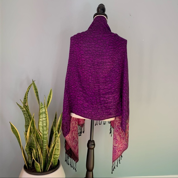 ‼️Sold‼️ Gorgeous Pashmina • Pink and Purple - Picture 4 of 6